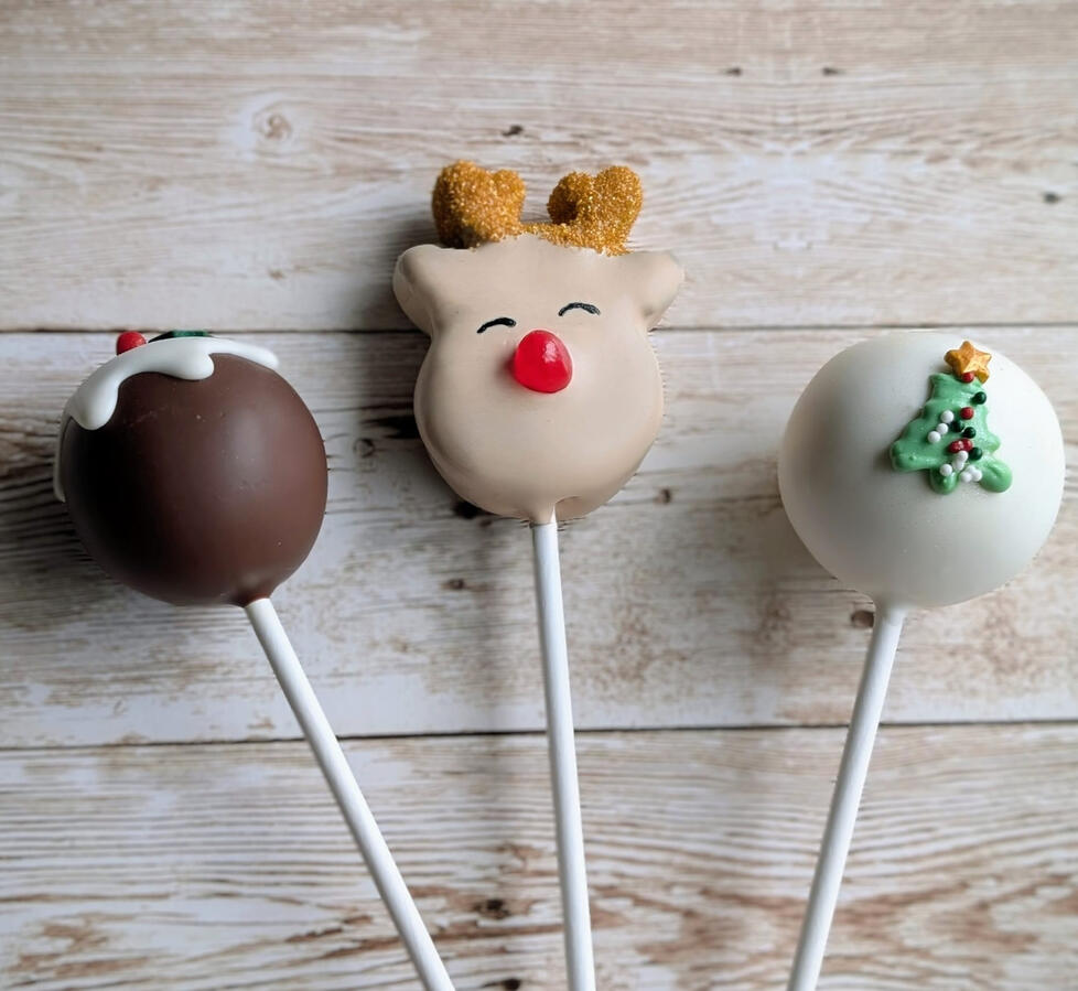 Christmas Cake Pops Christmas Cake Pops